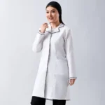 روپوش پزشکی زنانه مدل یقه انگلیسی بلک لاین